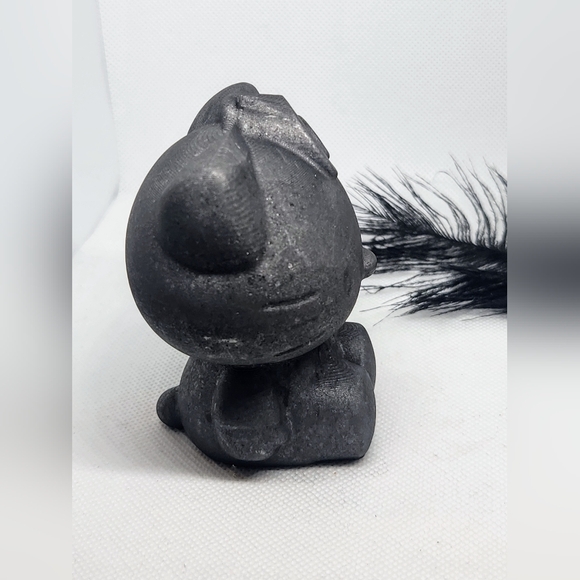 Large Shungite Hello Kitty Crystal Carving. Sanrio. - Picture 3 of 7